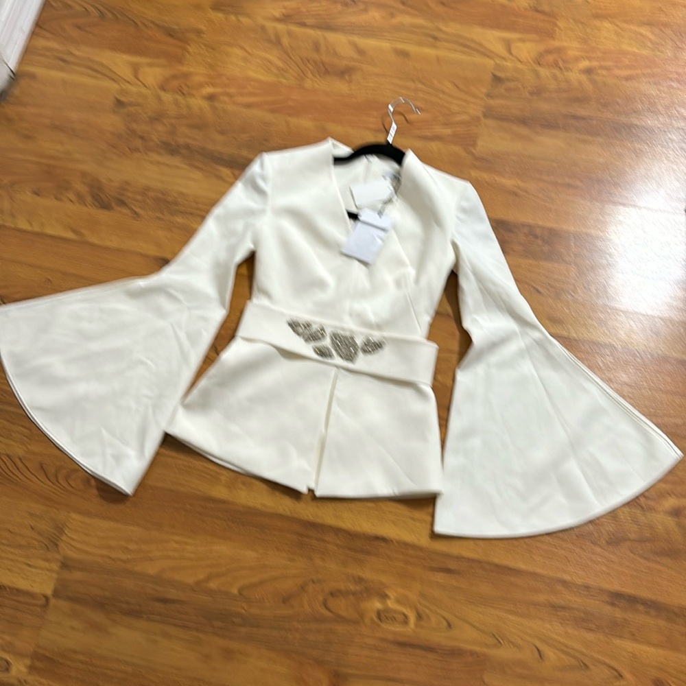 Safiyaa ivory top